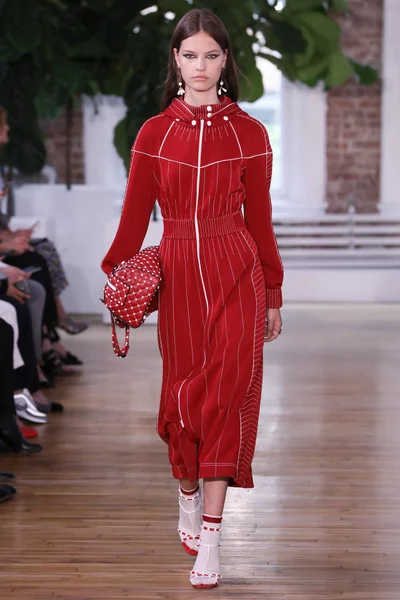 Look 1